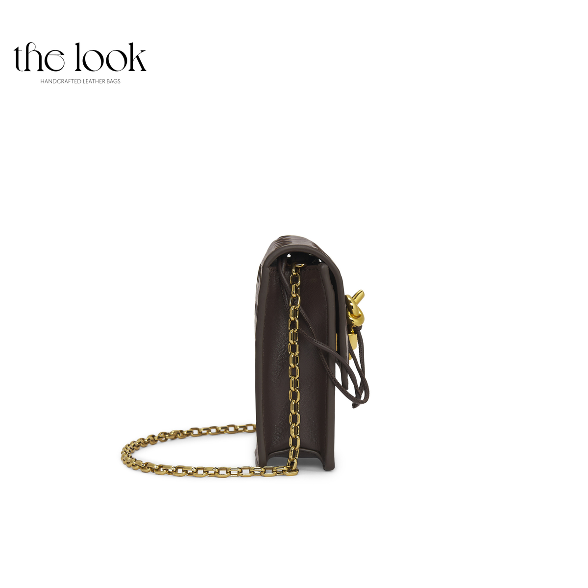 The Loop Wallet on Chain in Ebene shown from the side with removable gold-tone chain