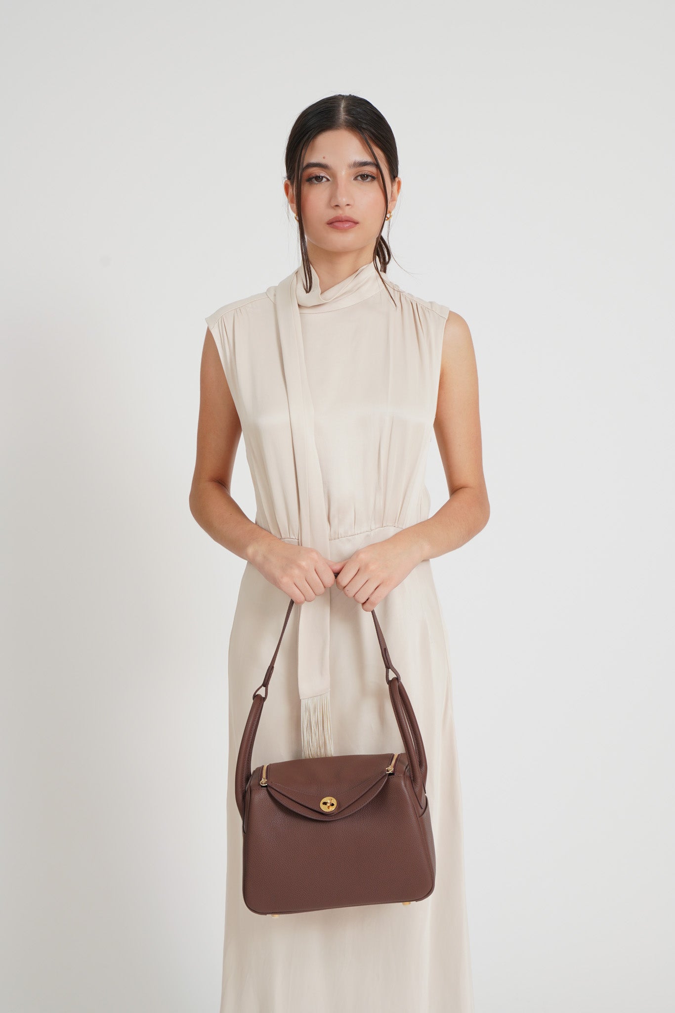 The Linda 26 Togo Leather in Etoupe SHW by The Look