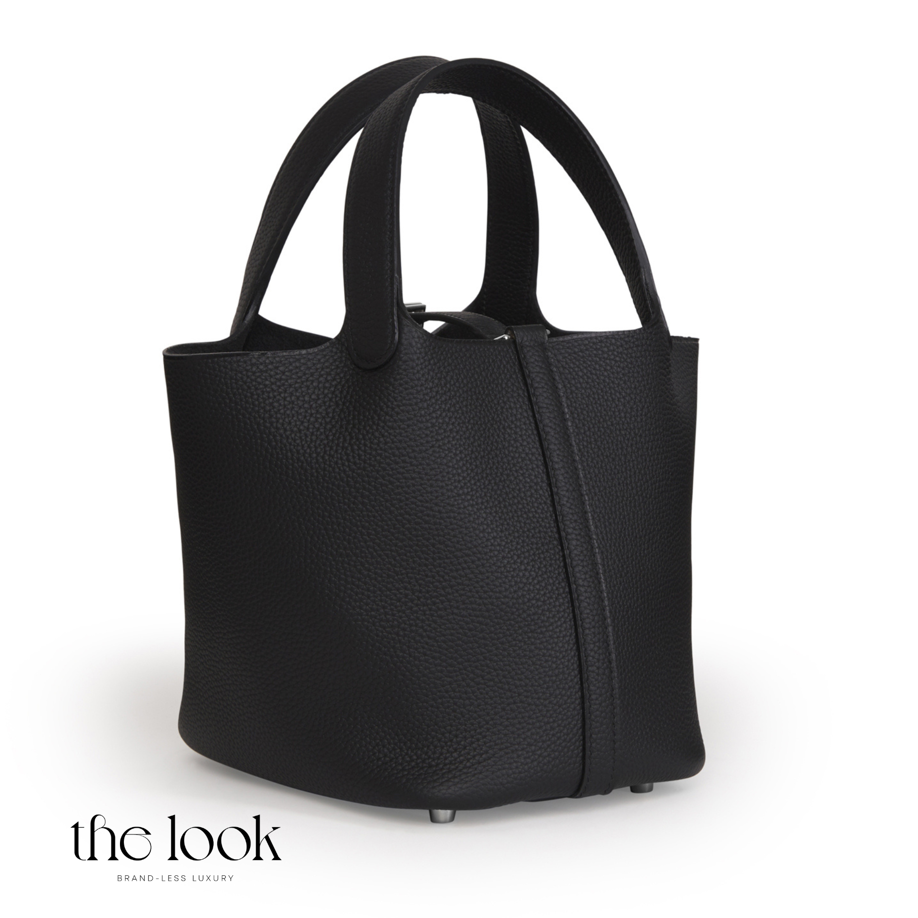 Black handbag on a white background with 'the look' branding. | The Look Officiel